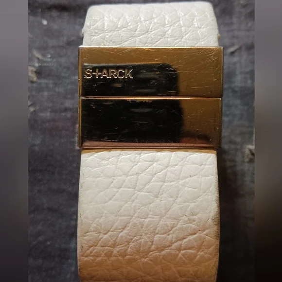 Lady's Phillipe Starck with Fossil Watch Co. White band - Picture 4 of 9